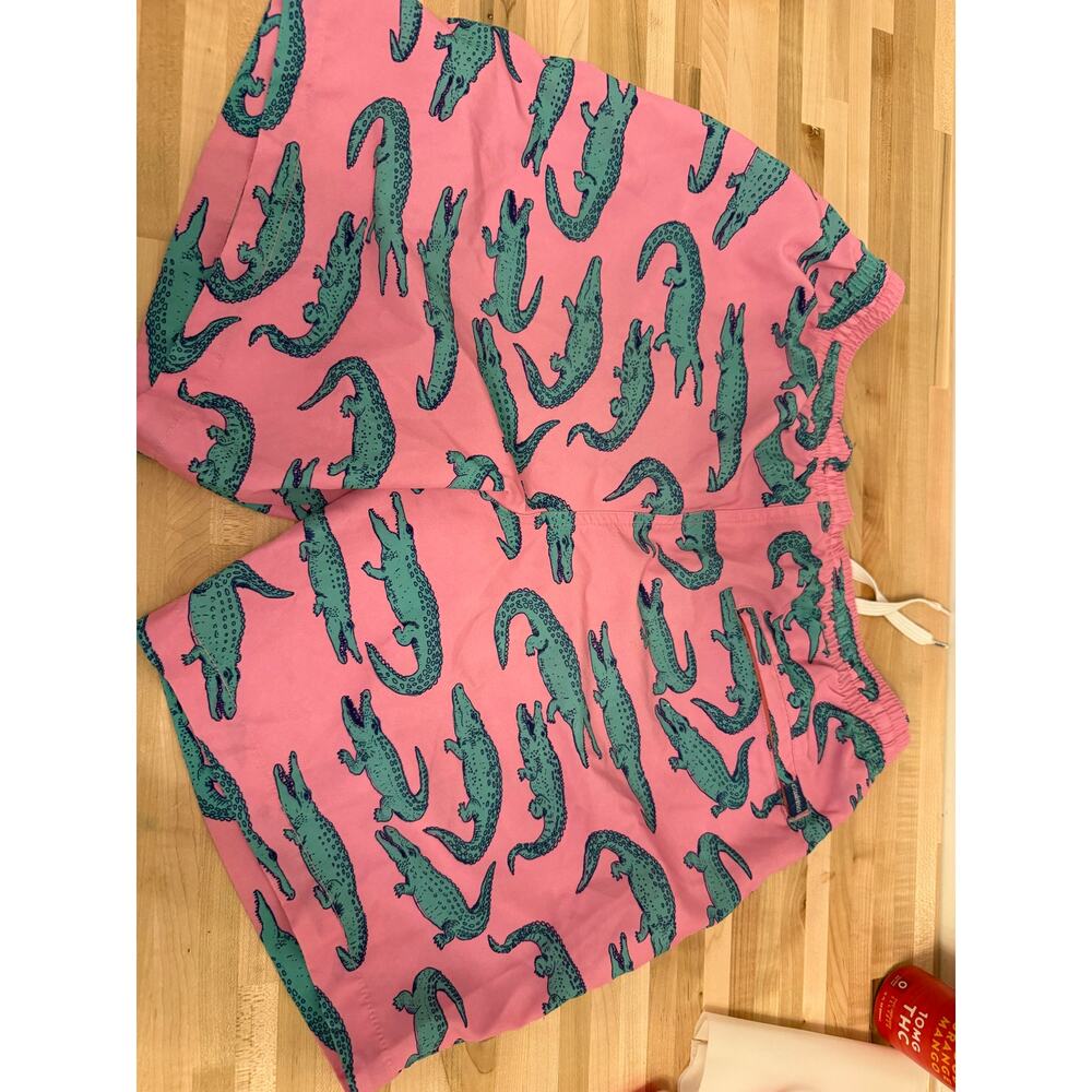 Chubbies 7” Swim Trunks Large Pink Gator Print Quick-Dry Board Shorts Mesh Lined - Picture 4 of 5